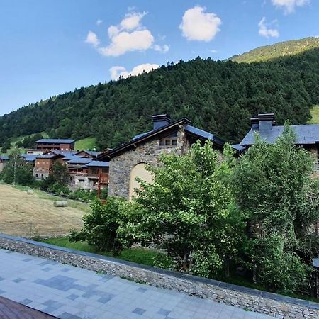Acollidor estudi amb encant nòrdic i amb parquing, al costat de Grandvalira Canillo Exterior foto